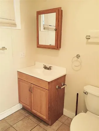$2,100 | 413 Atwells Avenue, Unit 2, Providence, RI 02909