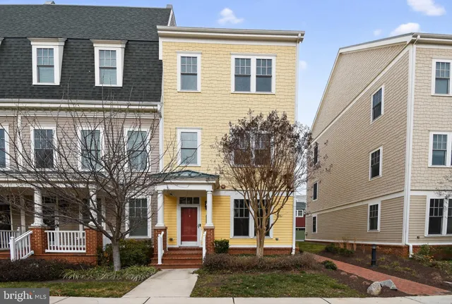 $1,249,900 | 716 Diamond Avenue, Alexandria, VA 22301