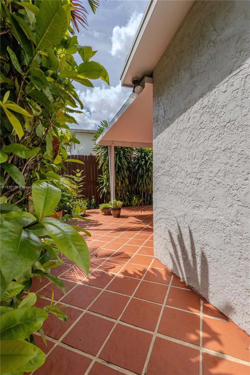 2435 Southwest 11th Street, Unit 9B Miami, FL 33135 - Photo 19 of 33 a view of a backyard