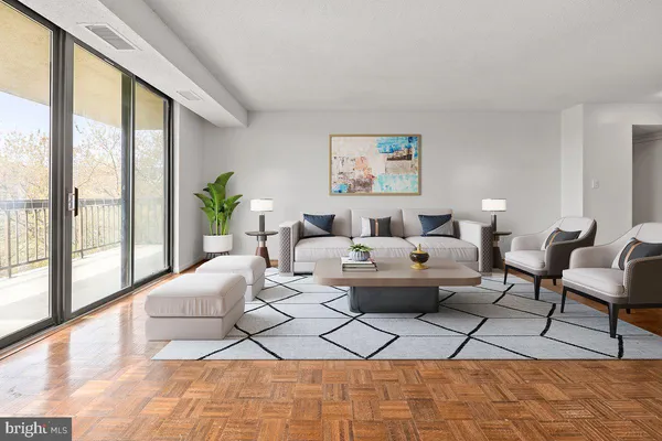 $525,000 | 1016 South Wayne Street, Unit 502, Arlington, VA 22204