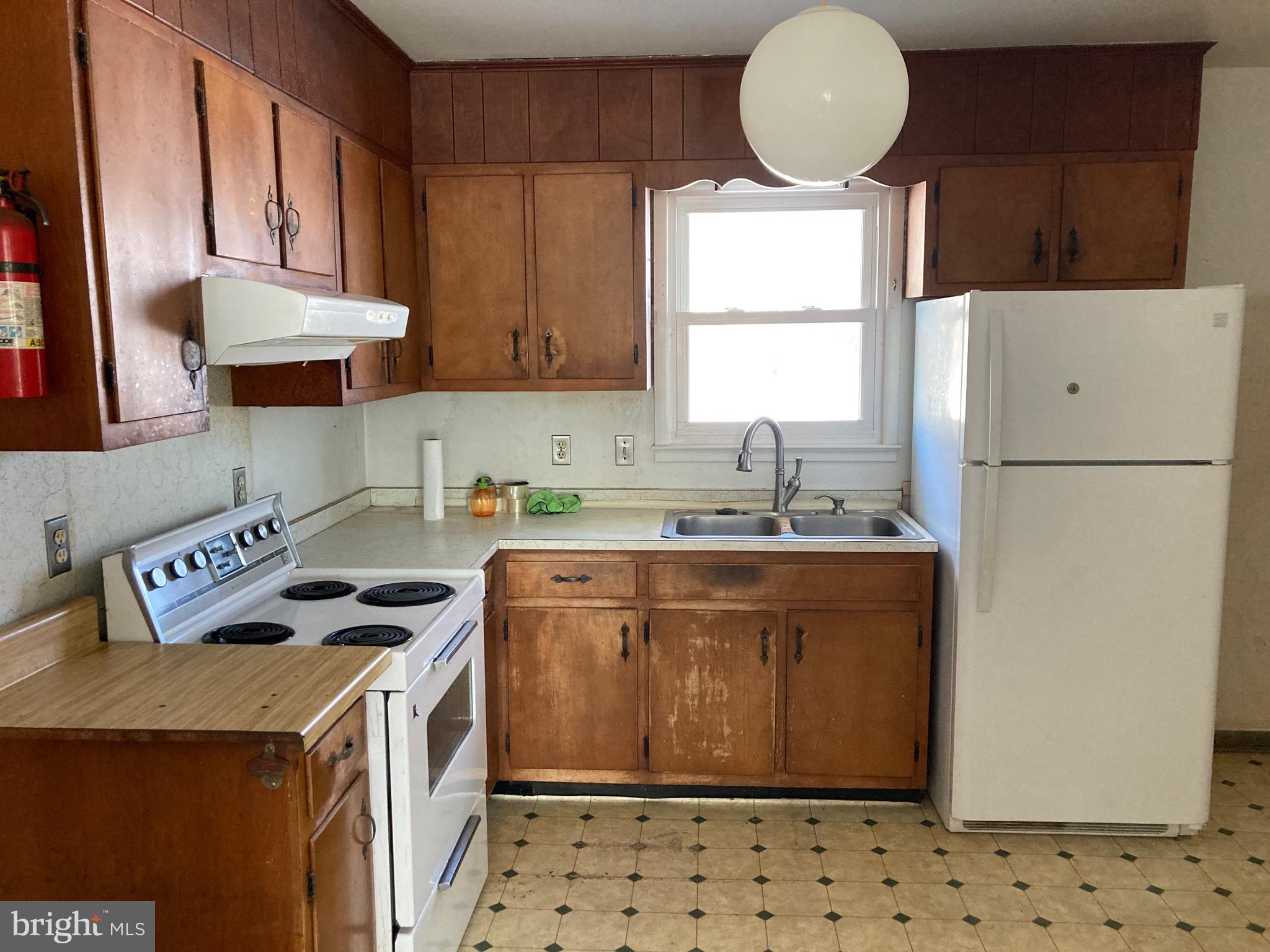 21315 Whites Ferry Road Poolesville, MD 20837 - Photo 24 of 41