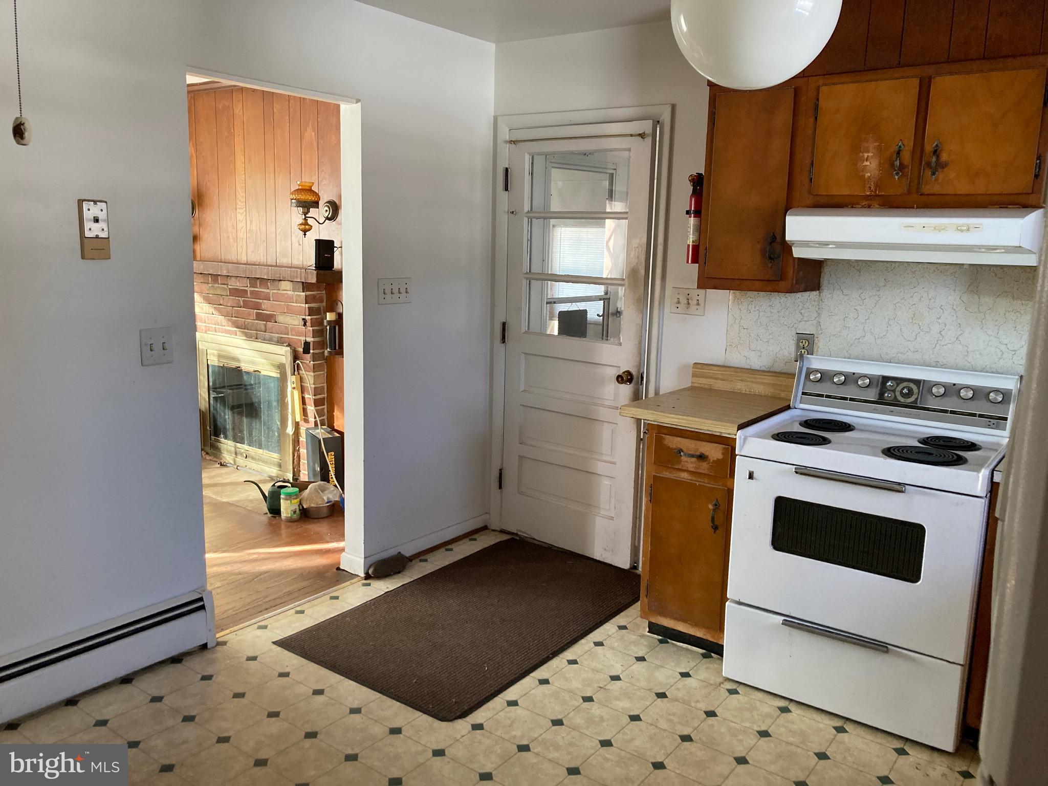 21315 Whites Ferry Road Poolesville, MD 20837 - Photo 26 of 41