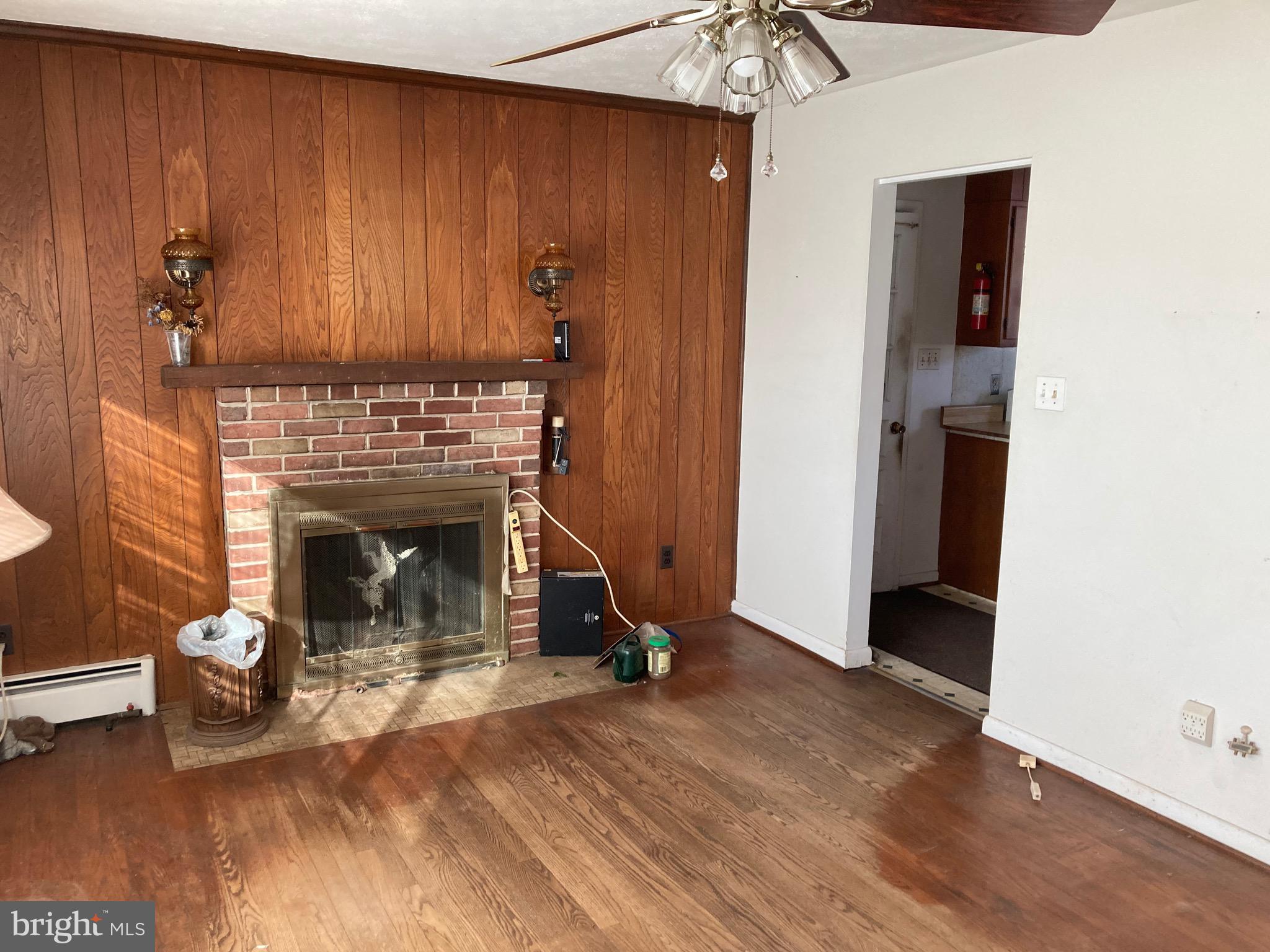 21315 Whites Ferry Road Poolesville, MD 20837 - Photo 28 of 41
