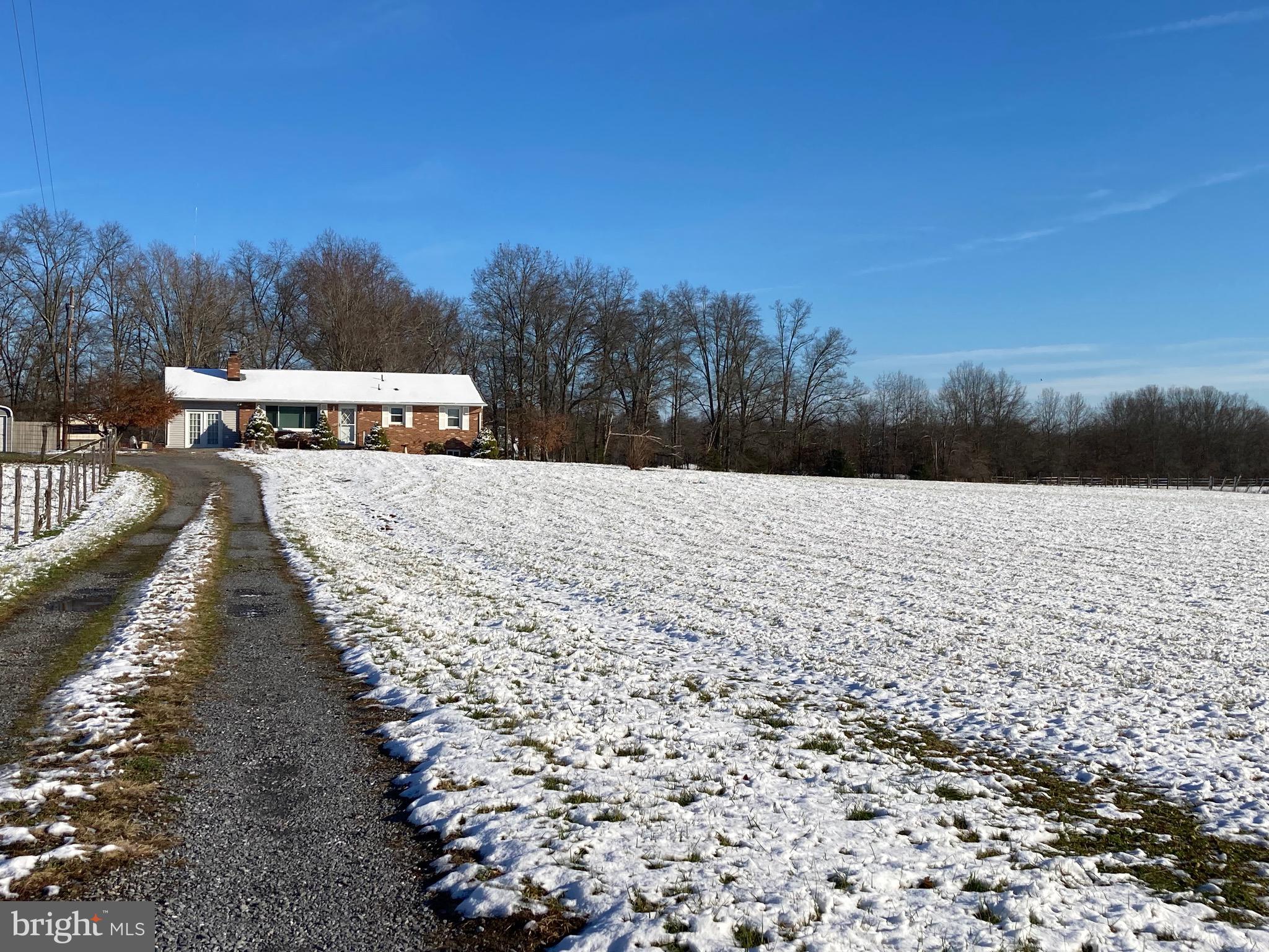 21315 Whites Ferry Road Poolesville, MD 20837 - Photo 4 of 41