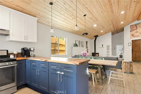 $599,000 | 40224 Mahanoy Lane, Big Bear Lake, CA 92315