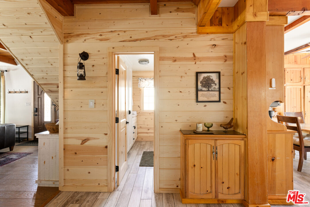 959 Quail Road Wrightwood, CA 92397 - Photo 5 of 17