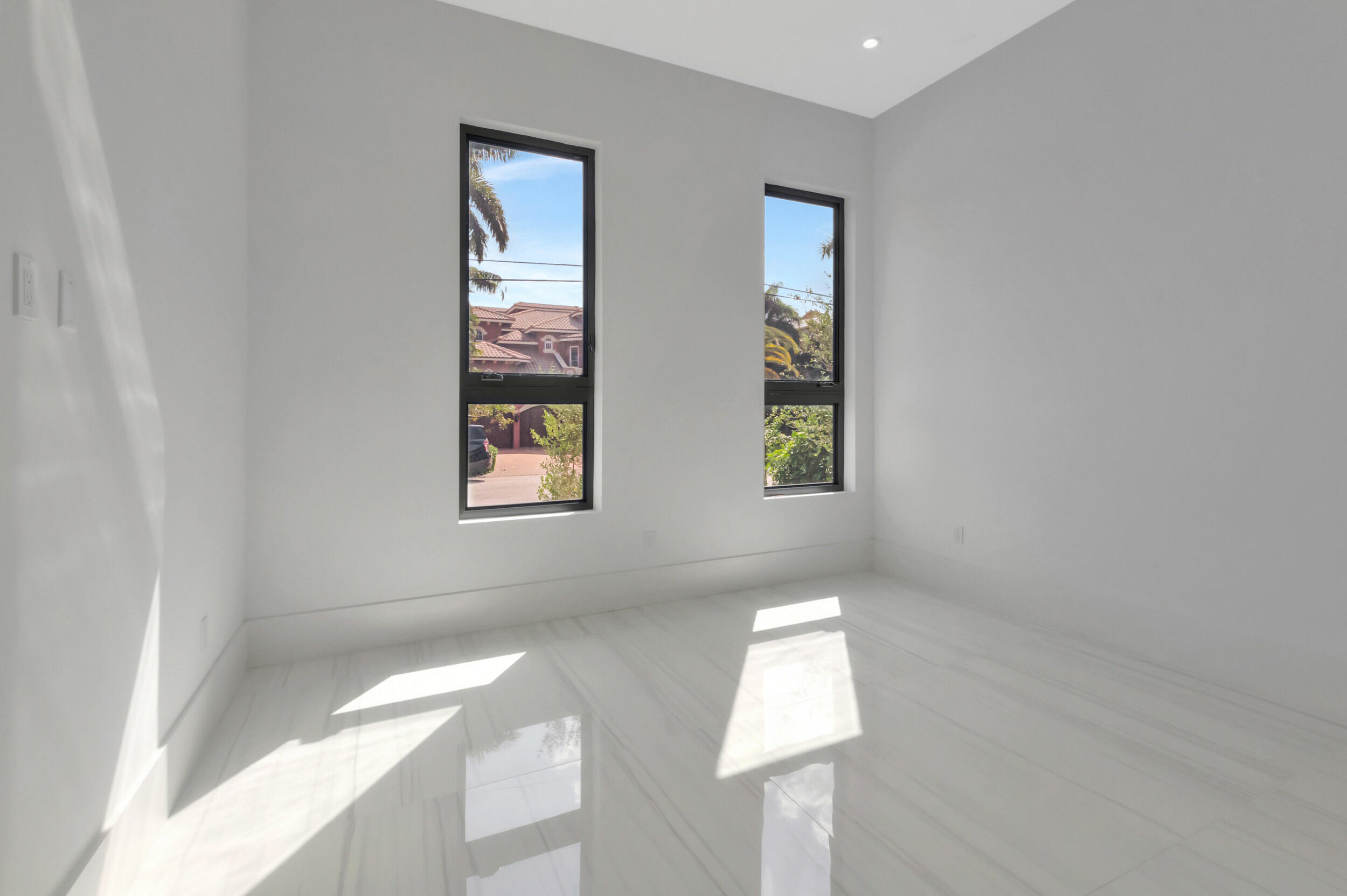 7091 Northeast 8th Drive Boca Raton, FL 33487 - Photo 23 of 38 068_dsc_5734