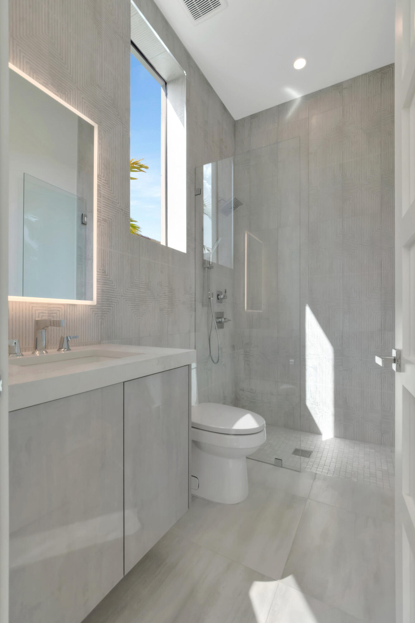 7091 Northeast 8th Drive Boca Raton, FL 33487 - Photo 25 of 38 071_dsc_5754
