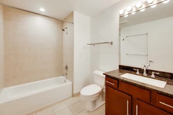 $344,900 | 1110 West 15th Street, Unit 125, Chicago, IL 60608