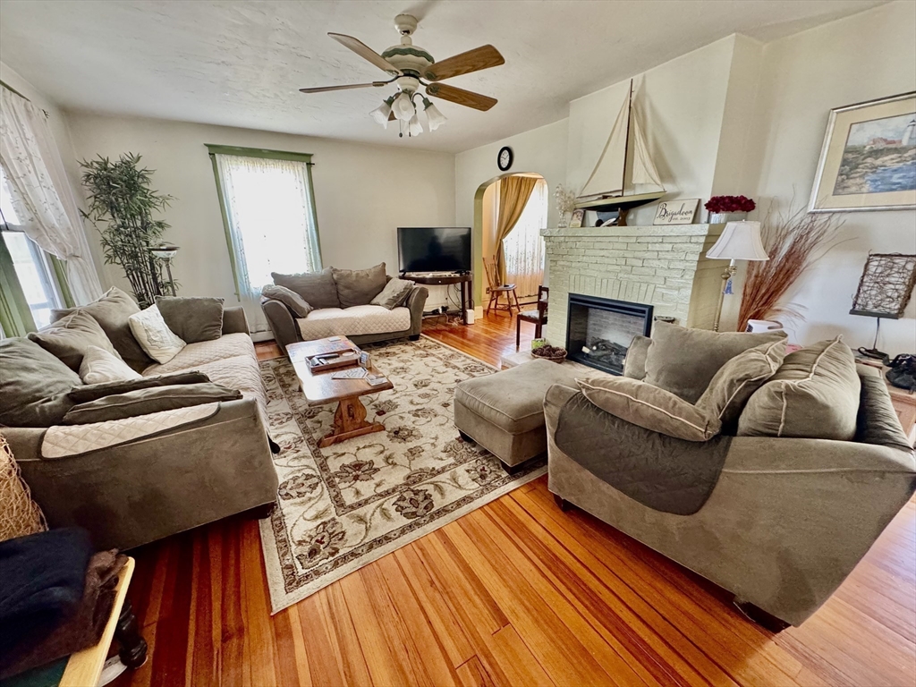 11 Mayflower Road, Unit 1/026/15 Hull, MA 02045 - Photo 12 of 24