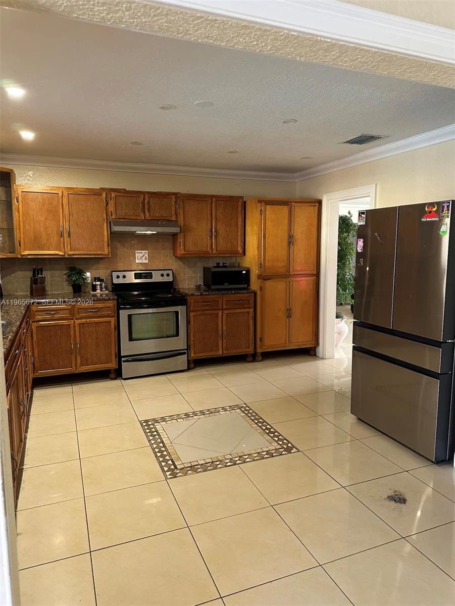 30255 Southwest 197th Avenue Homestead, FL 33030 - Photo 5 of 35 Photo 5