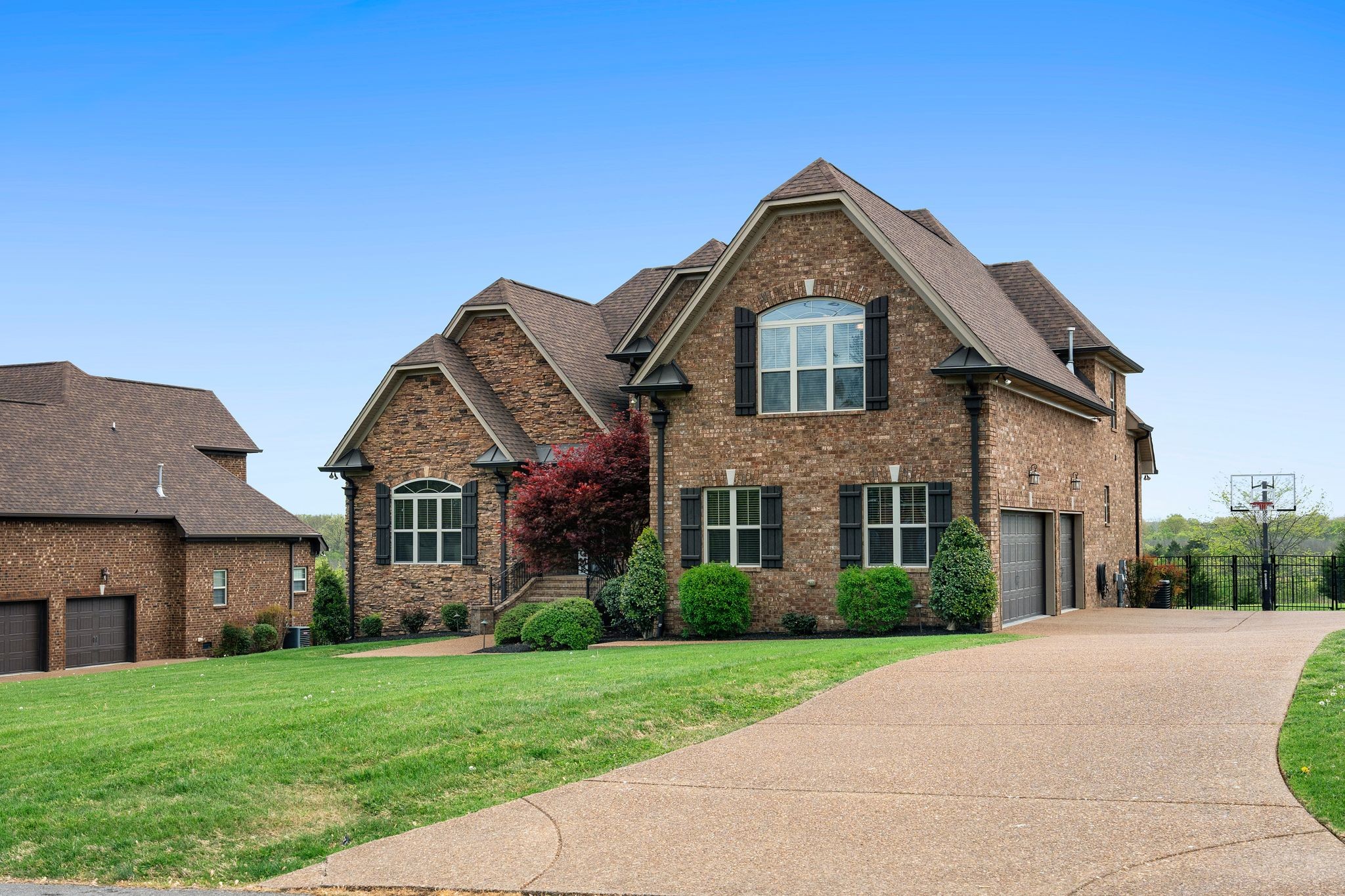 1013 Mires Road Mount Juliet, TN 37122 - Photo 3 of 50 a front view of a house with a yard