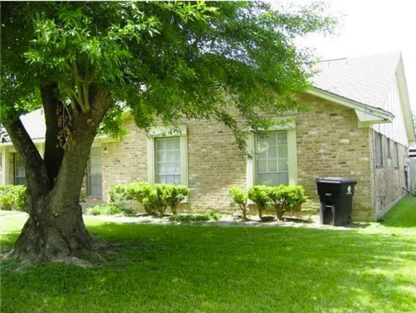 $1,500 | 9330 Tooley Drive, Houston, TX 77031
