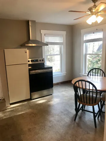 $950 | 502 North State Street, Concord, NH 03301