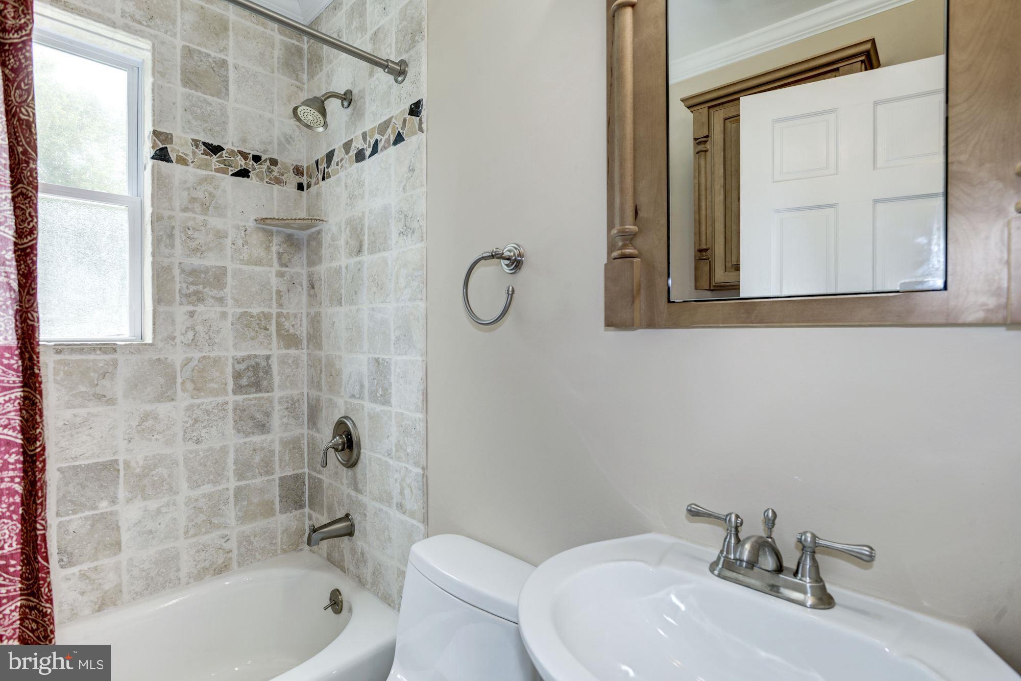 5117 Pole Road Alexandria, VA 22309 - Photo 14 of 41 Gallery Image 14