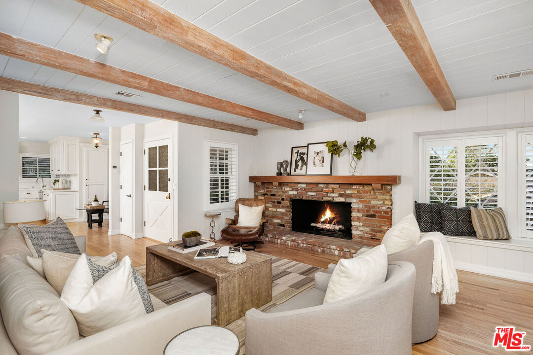 3734 Loadstone Drive Sherman Oaks, CA 91403 - Photo 13 of 53