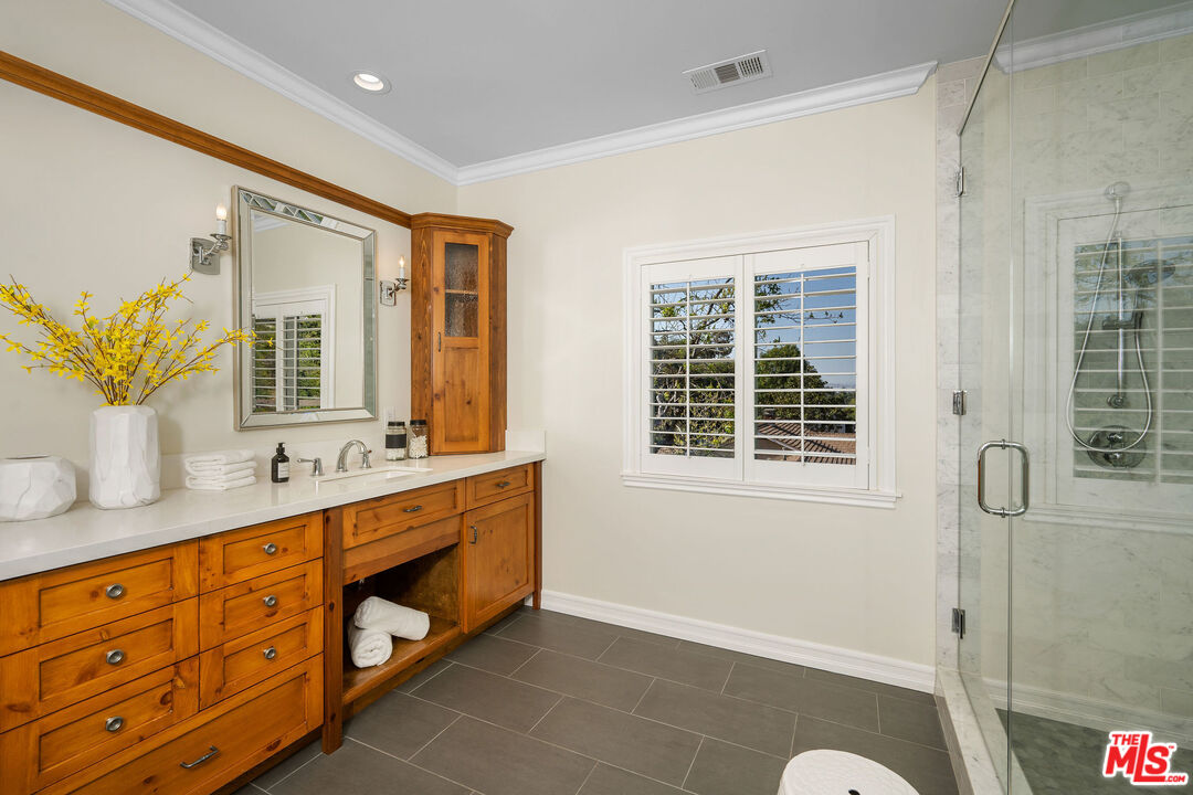 3734 Loadstone Drive Sherman Oaks, CA 91403 - Photo 27 of 53