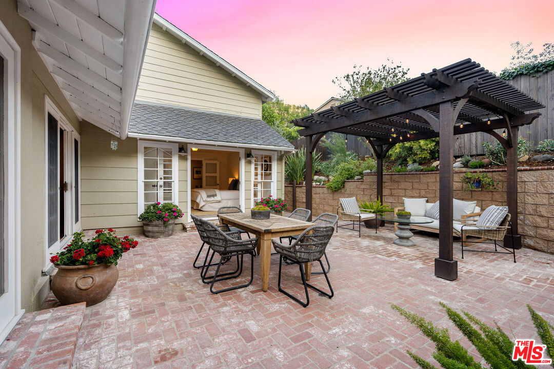 3734 Loadstone Drive Sherman Oaks, CA 91403 - Photo 39 of 53