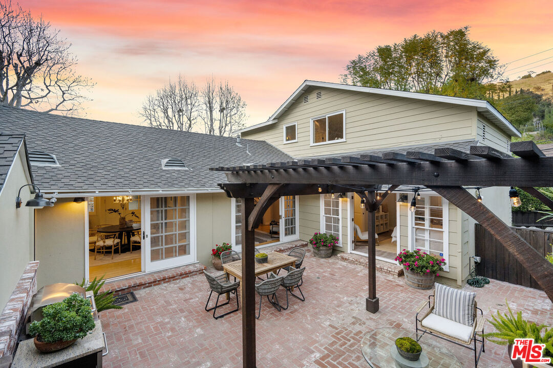 3734 Loadstone Drive Sherman Oaks, CA 91403 - Photo 41 of 53