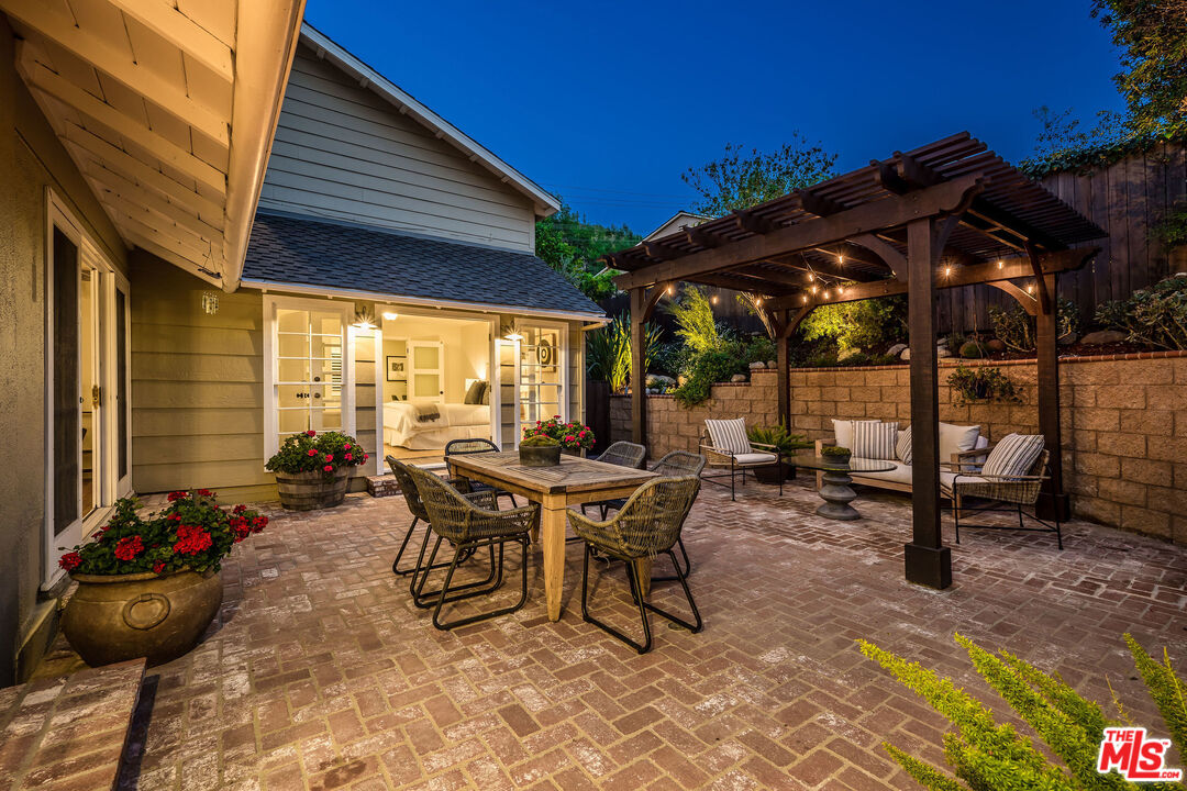 3734 Loadstone Drive Sherman Oaks, CA 91403 - Photo 43 of 53