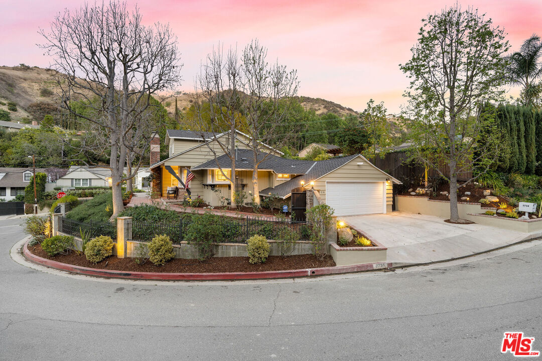 3734 Loadstone Drive Sherman Oaks, CA 91403 - Photo 49 of 53