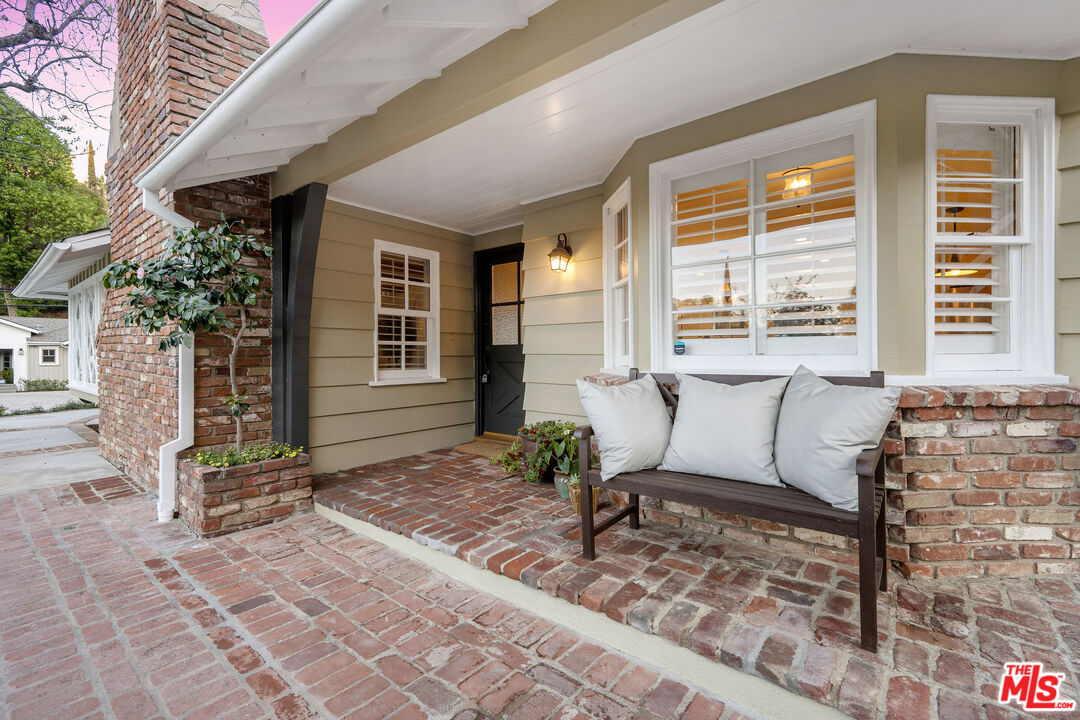 3734 Loadstone Drive Sherman Oaks, CA 91403 - Photo 6 of 53