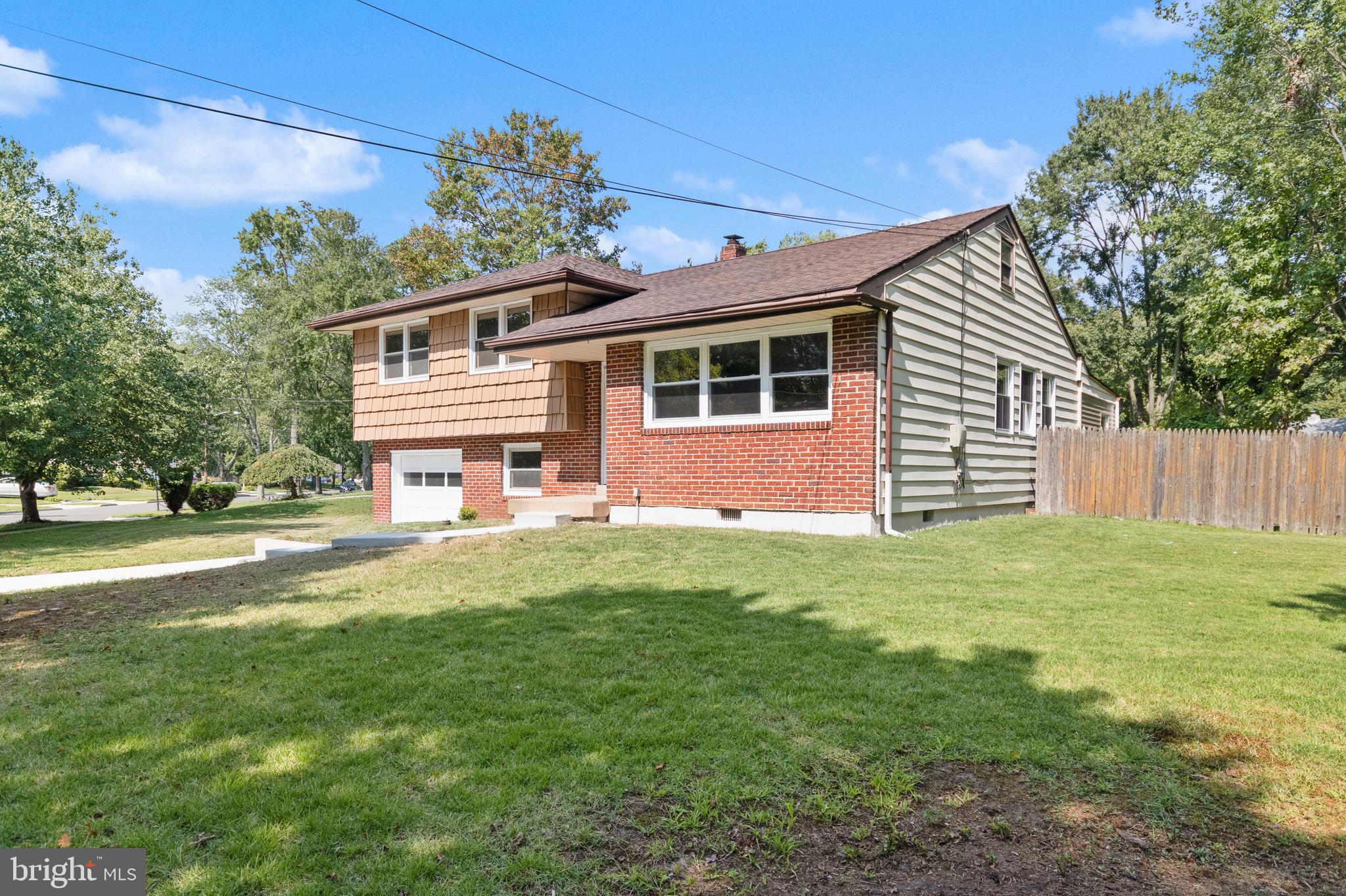 419 Preston Road Cherry Hill, NJ 08034 - Photo 2 of 29