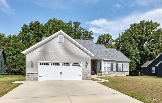 $425,000 | 317 Orchid Court, Troy, MO 63379