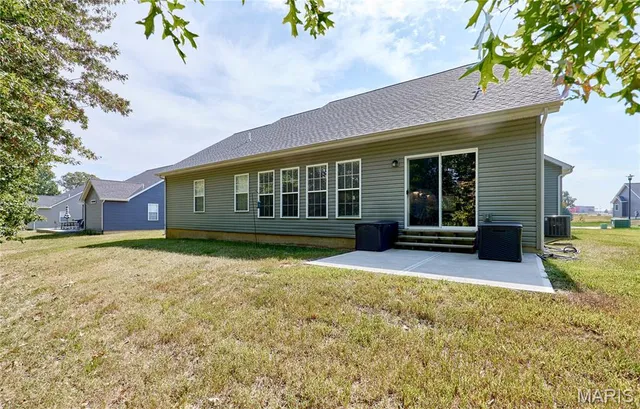 $425,000 | 317 Orchid Court, Troy, MO 63379