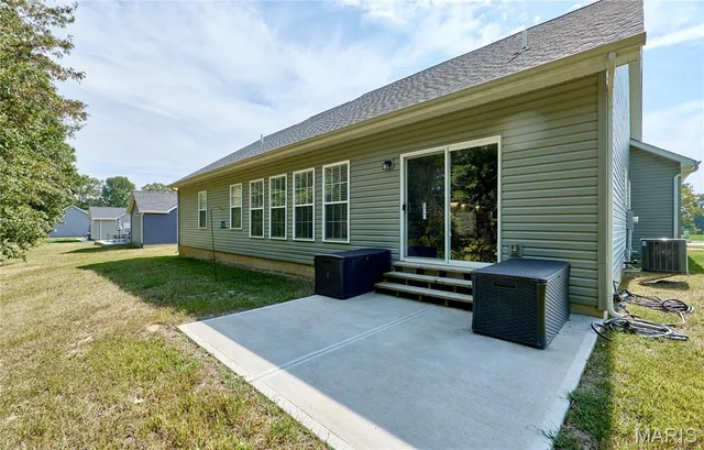 $425,000 | 317 Orchid Court, Troy, MO 63379