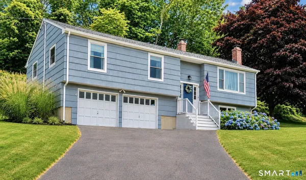 $524,900 | 25 Fowler Terrace, Milford, CT 06460