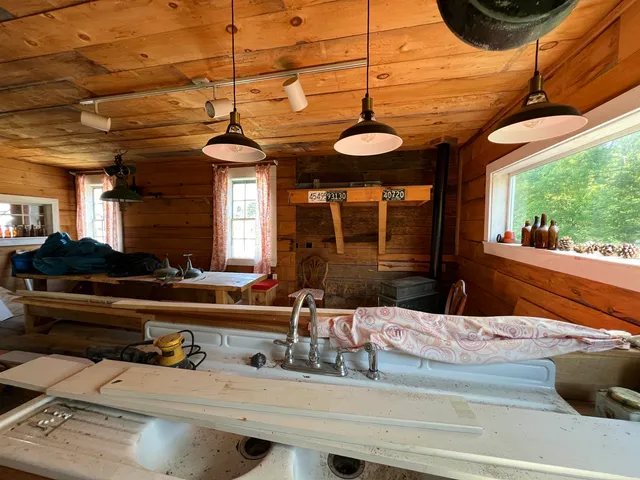 $349,000 | 861 Vermont Rte 100, Wardsboro, VT 05355