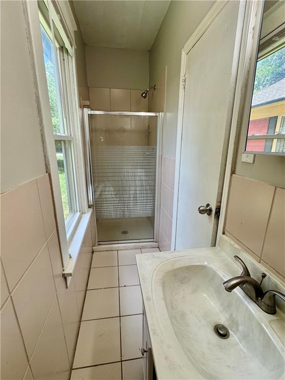 709 Rhodes Avenue Grandview, MO 64030 - Photo 15 of 23