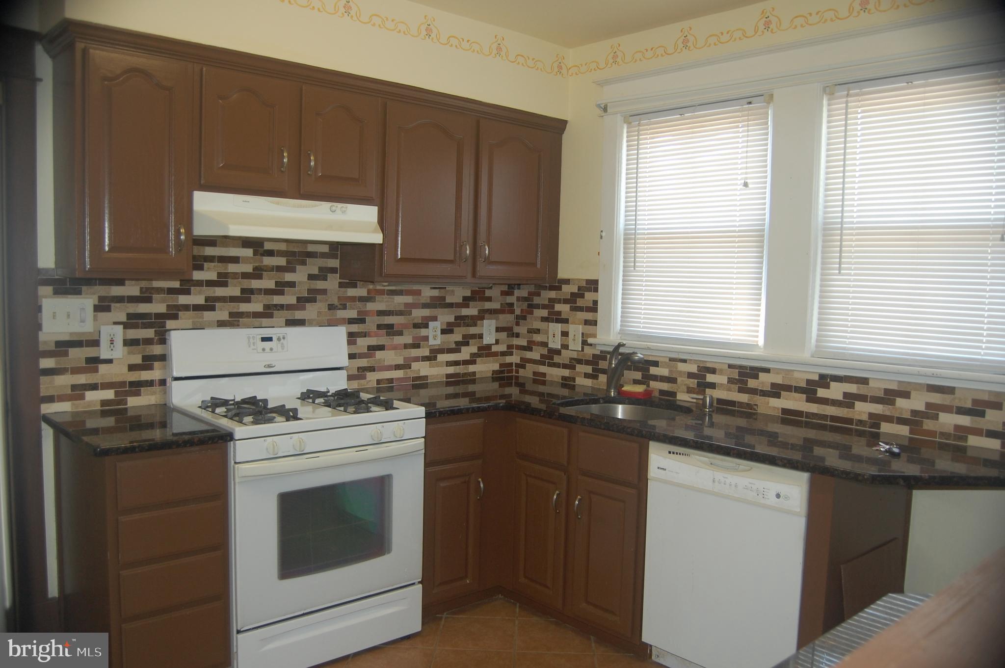 613 South Main Road Vineland, NJ 08360 - Photo 5 of 28 Gallery Image 5