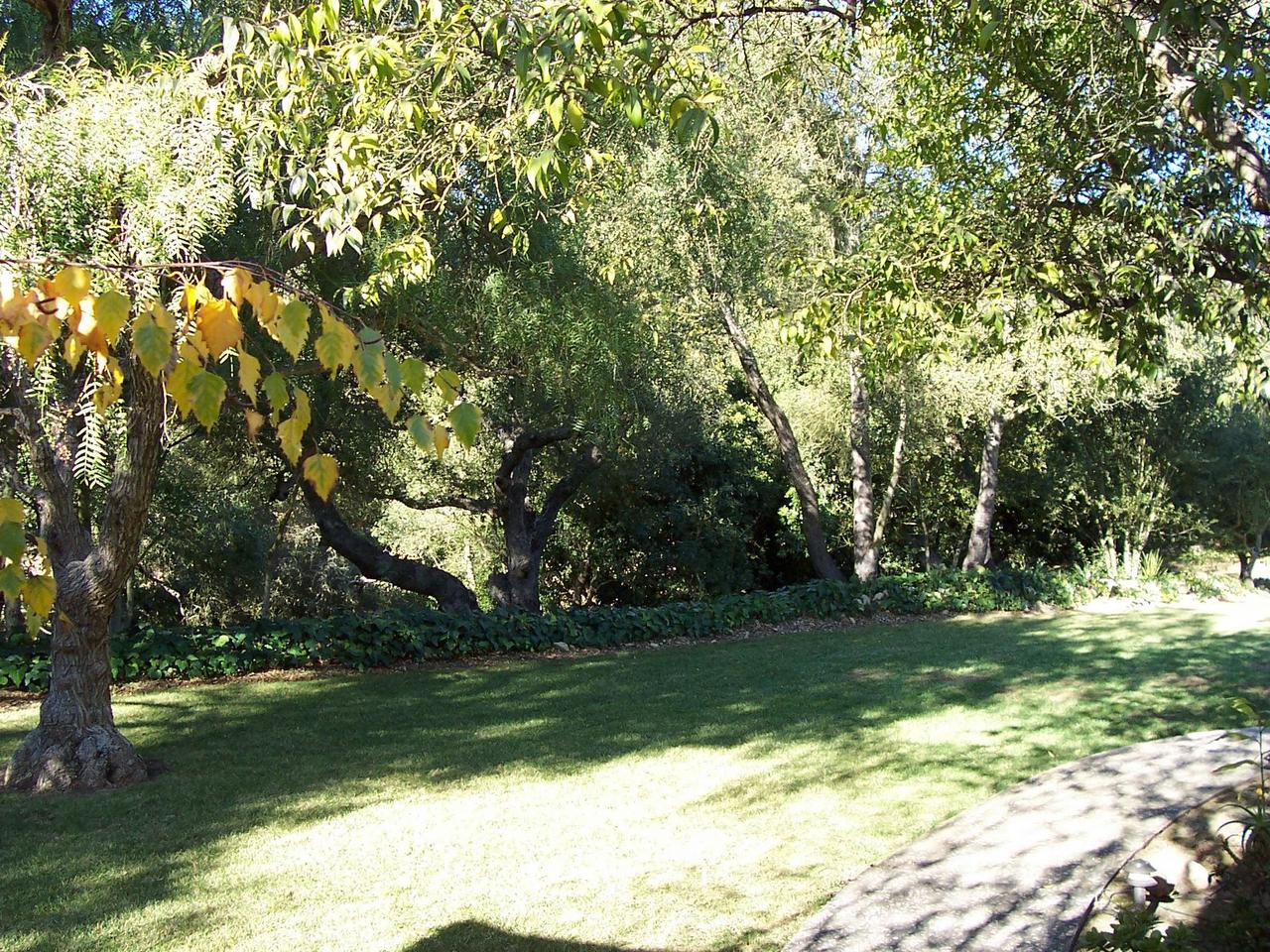 2020 Foothill Road Santa Barbara, CA 93105 - Photo 8 of 10