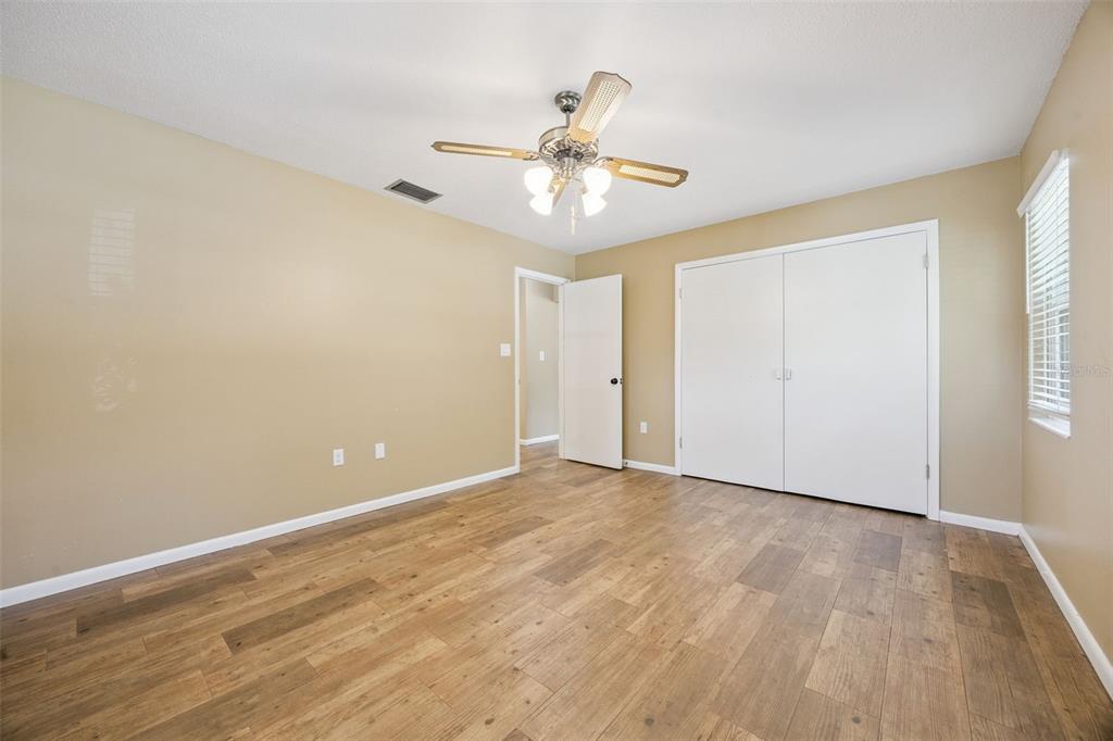 80 Whitcomb Avenue Umatilla, FL 32784 - Photo 15 of 49
