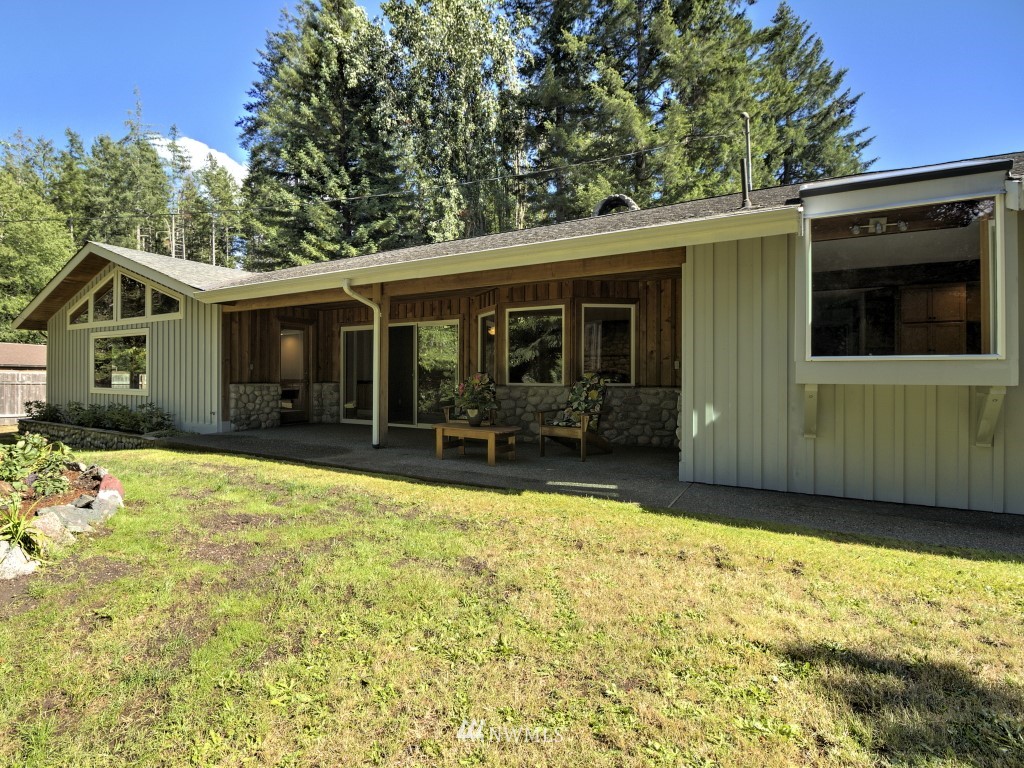 570 Northeast Beck Road Belfair, WA 98528 - Photo 3 of 25