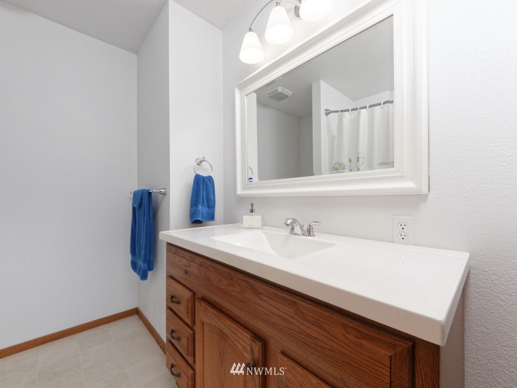 570 Northeast Beck Road Belfair, WA 98528 - Photo 21 of 25