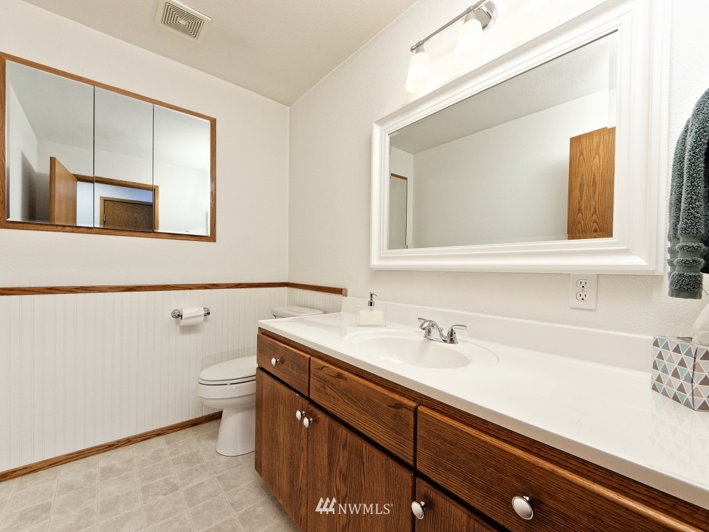 570 Northeast Beck Road Belfair, WA 98528 - Photo 24 of 25