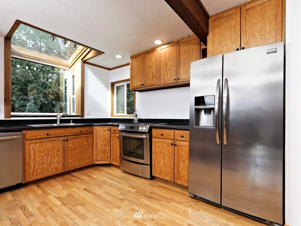 570 Northeast Beck Road Belfair, WA 98528 - Photo 9 of 25