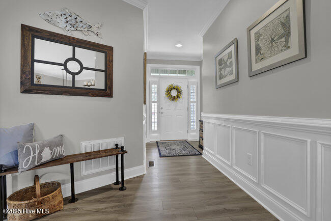 140 Century Road Hampstead, NC 28443 - Photo 20 of 39 Front Door Hallway