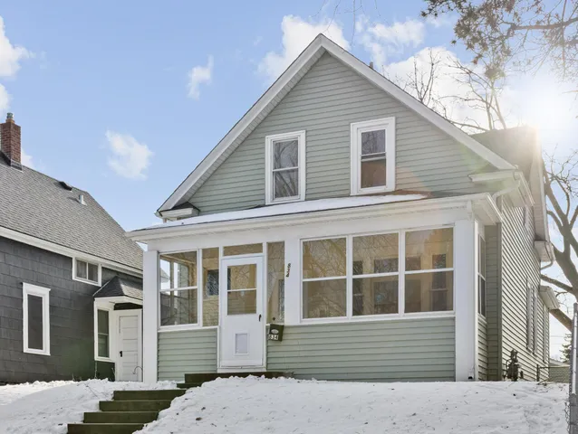 $264,900 | 834 Blair Avenue, St. Paul, MN 55104
