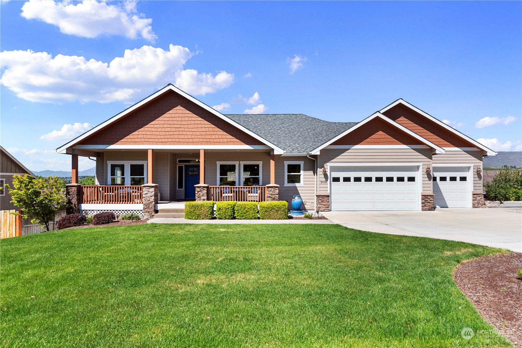 2630 Golf Course Road Malaga, WA 98828 - Photo 4 of 37 Gallery Image 4