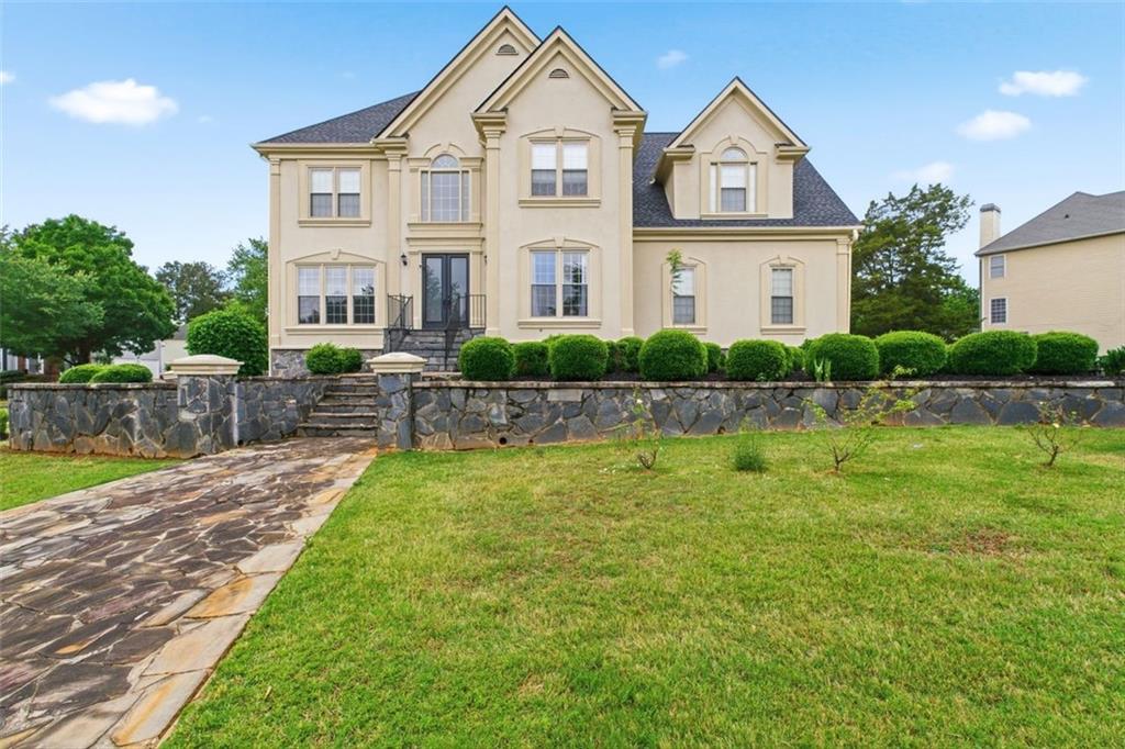 253 Chestnut Lake Way Southwest Lilburn, GA 30047 - Photo 2 of 38