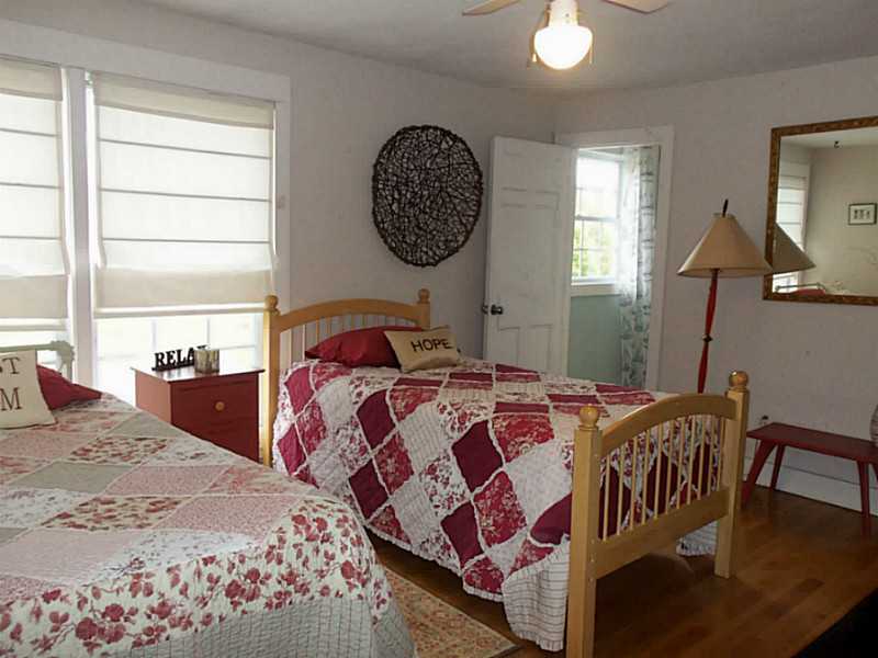 272 Mitchell's Lane Middletown, RI 02842 - Photo 15 of 25 Bedroom.