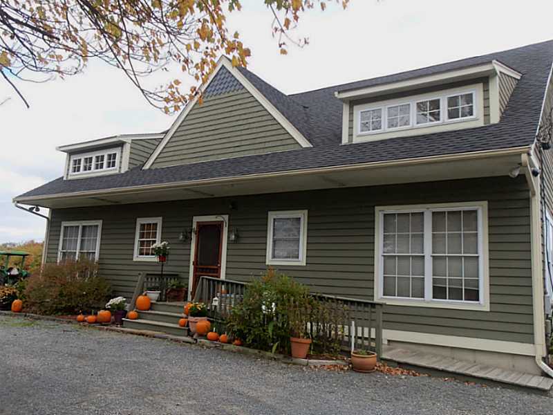 272 Mitchell's Lane Middletown, RI 02842 - Photo 24 of 25 Exterior Front.