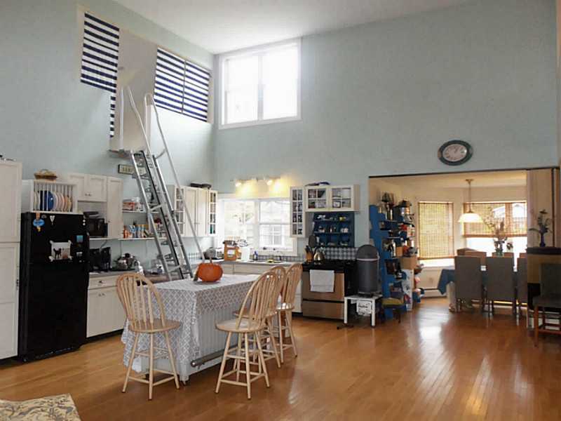 272 Mitchell's Lane Middletown, RI 02842 - Photo 4 of 25 Kitchen.