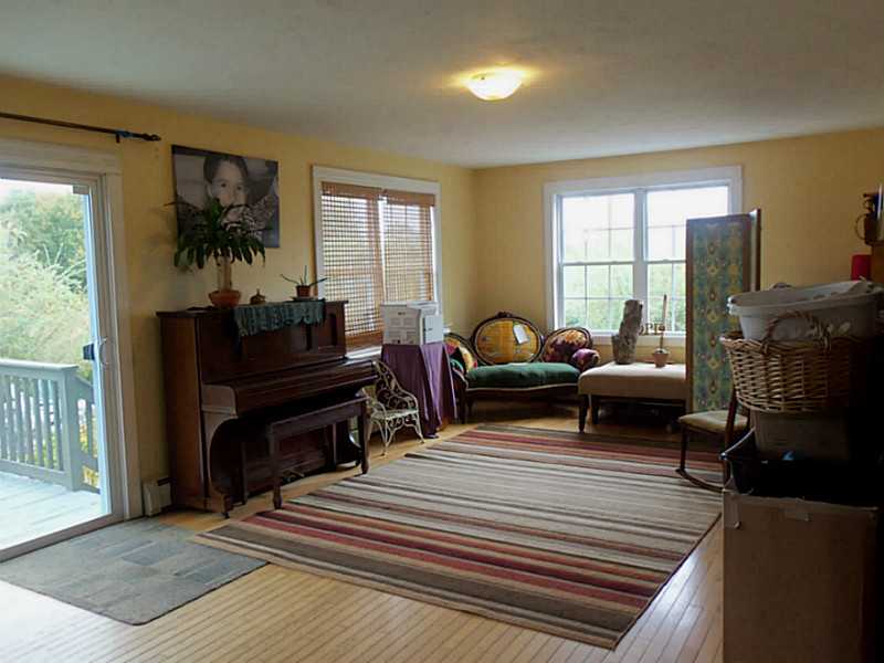 272 Mitchell's Lane Middletown, RI 02842 - Photo 8 of 25 Den/Family/Great Room.