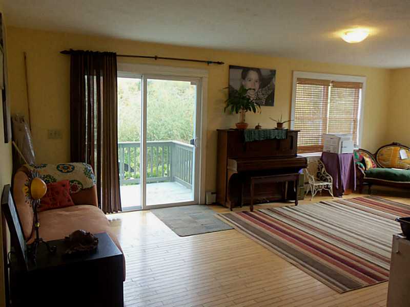272 Mitchell's Lane Middletown, RI 02842 - Photo 9 of 25 Den/Family/Great Room.