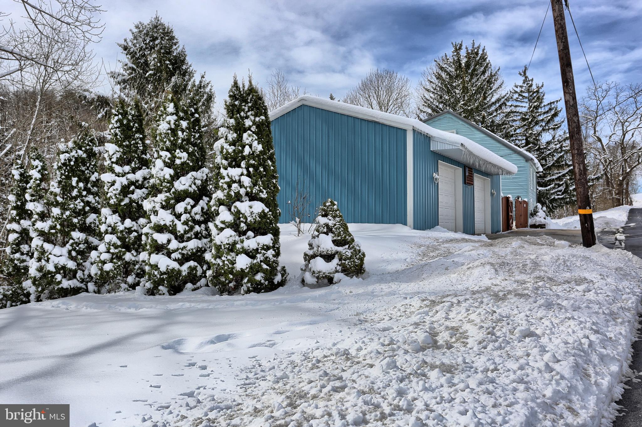 890 Old Ferry Road Millerstown, PA 17062 - Photo 4 of 47 Gallery Image 4